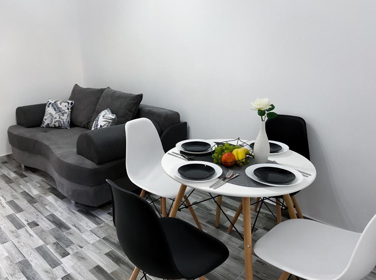 5 * Brasov